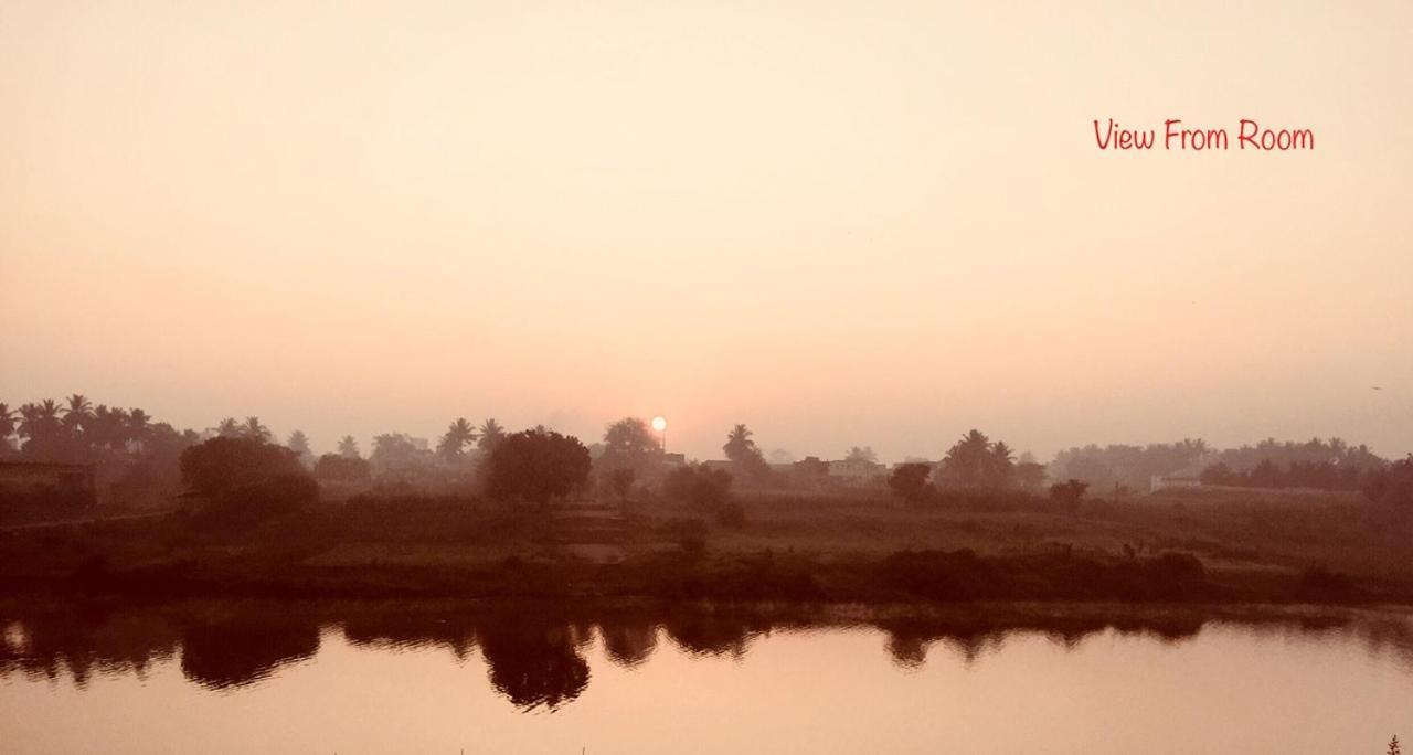 Hotel Mangalam Kurandvad Buitenkant foto